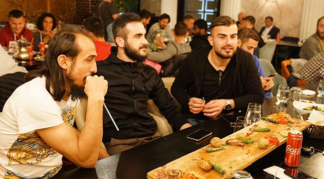 DENİZLİSPOR'A MORAL YEMEĞİ
