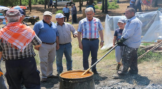 Acıpayam’da 700 yıllık gelenek ‘Donbaba’ dualarla anıldı
