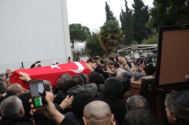 OZAN ARİF, DUALARLA...