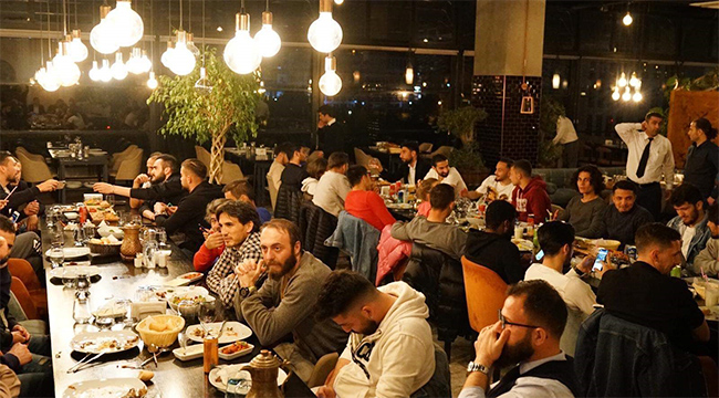 DENİZLİSPOR'A MORAL YEMEĞİ