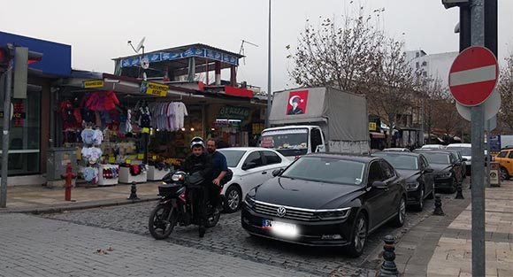 ASİL'E YASAK VEKİL'E SERBEST!