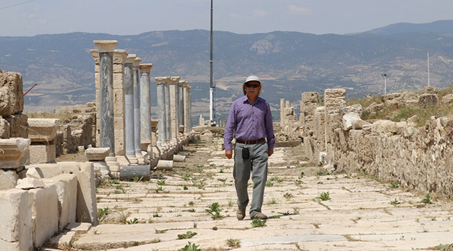 Antik stada giden tarihi yol gün ışığına çıkarılıyor