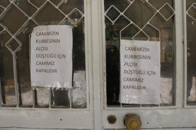 Önce cemaatten para topla, sonra kaderine terket