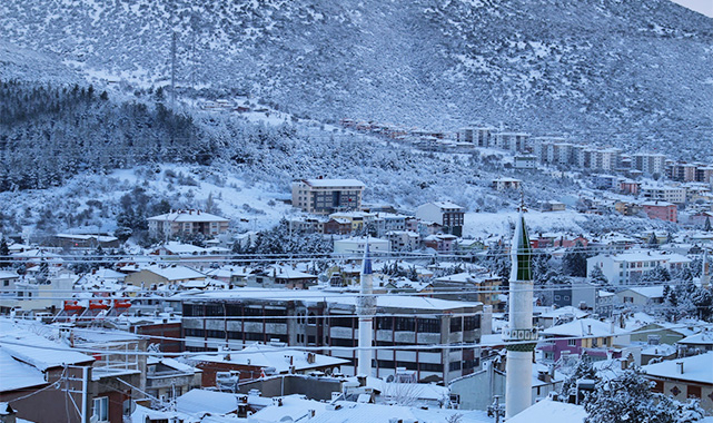 DENİZLİ'DEN KAR MANZARALARI