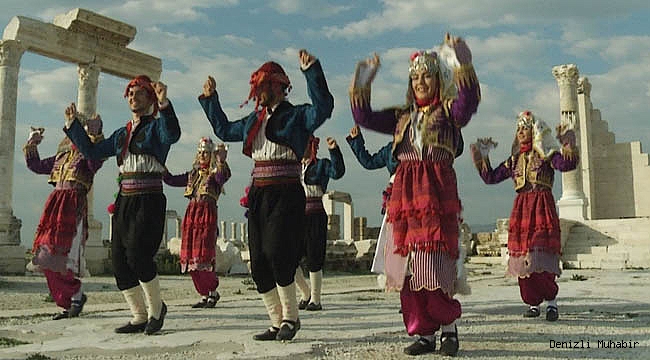 DENİZLİ, “AŞKIM VATANDAN” DİYOR...