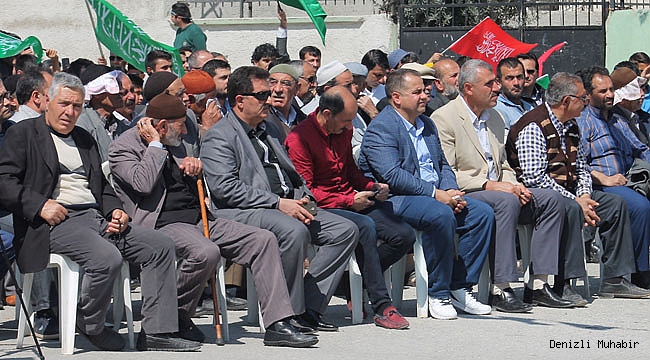 Denizli’de Peygamberimizin kutlu doğumu ilahi ve dualarla kutlandı