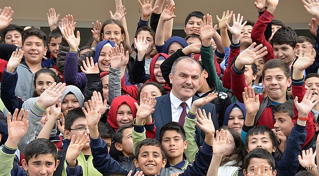 PAMUKKALE BELEDİYESİ’NDEN ÇOCUKLARA 23 NİSAN HEDİYESİ