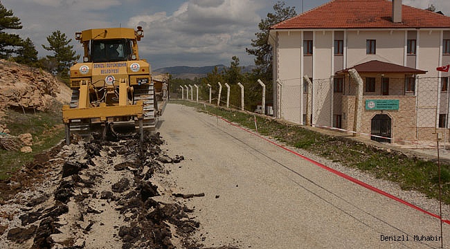 Yolun seviyesi düşürülüyor