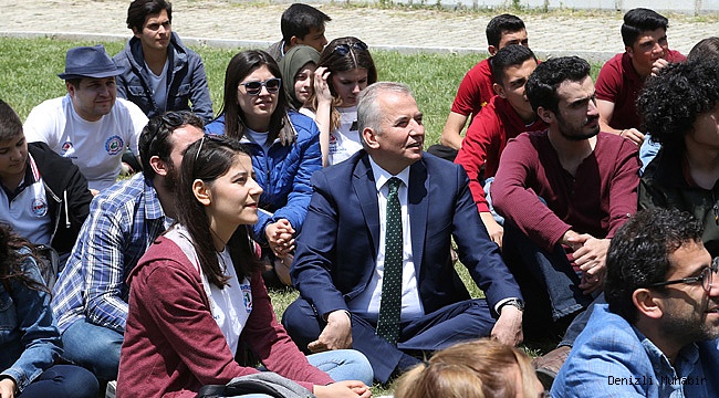 Başkan Osman Zolan, gençlerle buluştu