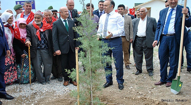 JANDARMA ŞEHİTLER ORMANINDA 810 FİDAN TOPRAKLA BULUŞTU