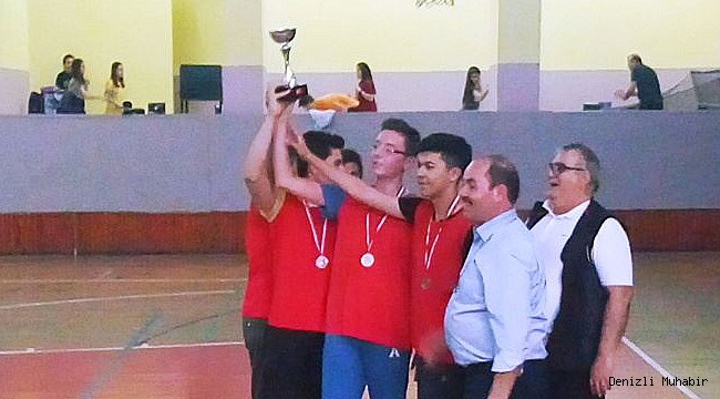 Şampiyon 9-D