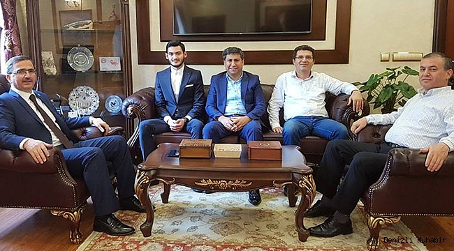 HOROZ, HER YOLU DENİYOR
