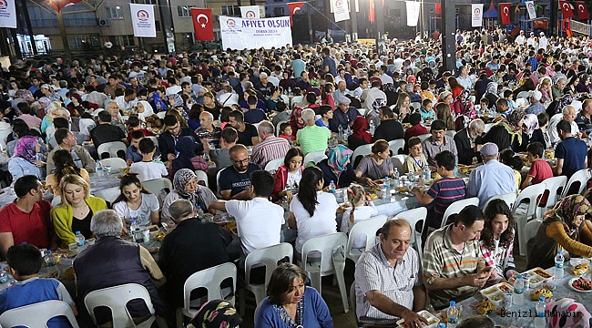 İftar bereketi Değirmenönü’nde