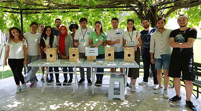 Gençlik Kampı'nda kuş barınağı yaptılar
