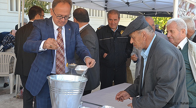 5 BiN KiŞiYE AŞURE DAĞITTILAR