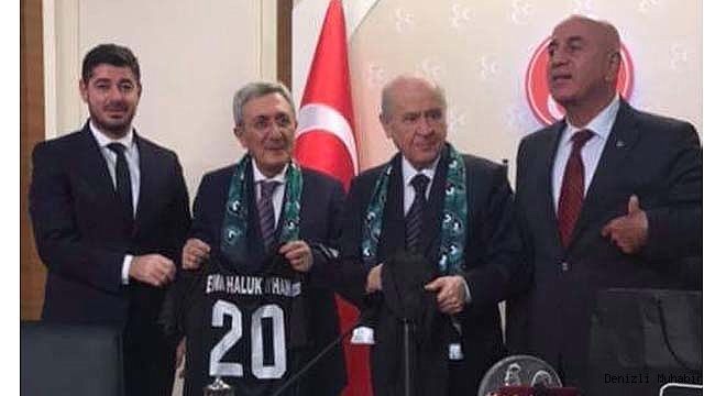 Denizlispor’dan MHP Genel Başkanı Bahçeli’ye ziyaret