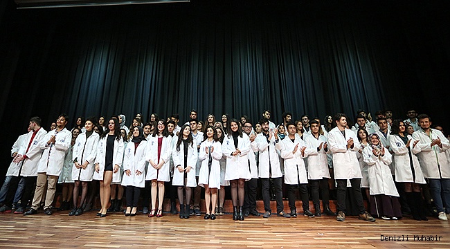 PAÜ'LÜ DOKTOR ADAYLARININ BEYAZ ÖNLÜK HEYECANI