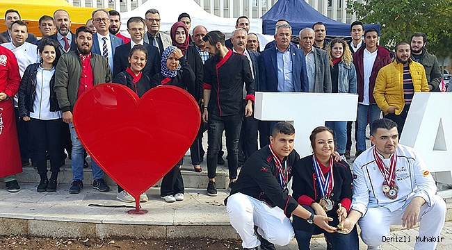 TAVAS MYO’DAN MEYVE SEBZE SÜSLEME SERGİSİ