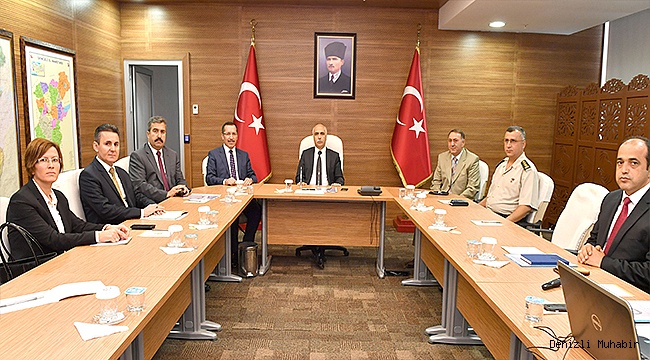 ÜNiVERSiTENiN GÜVENLiĞi MASAYA YATIRILDI