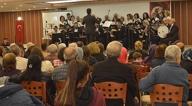 Atatürk Sarayköy’de Sevdiği Türkülerle Anıldı