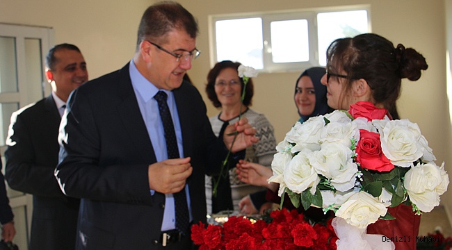 Çivril’de “Öğretmenler Günü” Coşkusu