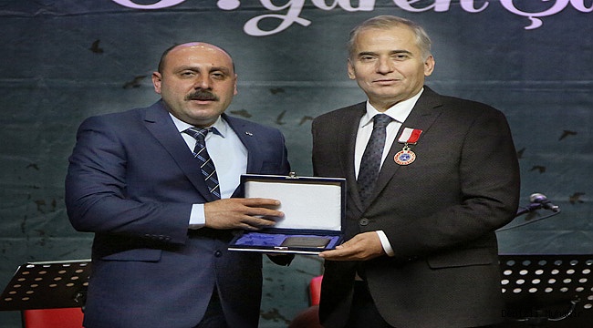 Başkan Osman Zolan’a büyük onur