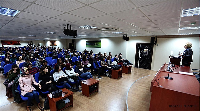 SOSYAL BİLGİLER TOPLULUĞU’NDAN İKİ KONFERANS