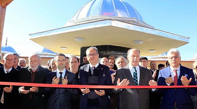 TAVAS ‘YENİ CAMİ’ O ANLAMLI GÜNDE AÇILDI