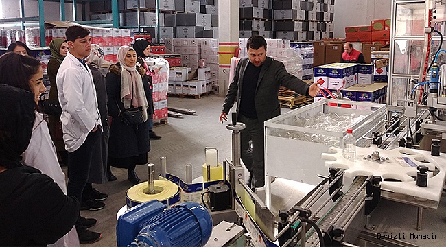 GENÇLER İŞİ YERİNDE İNCELİYOR