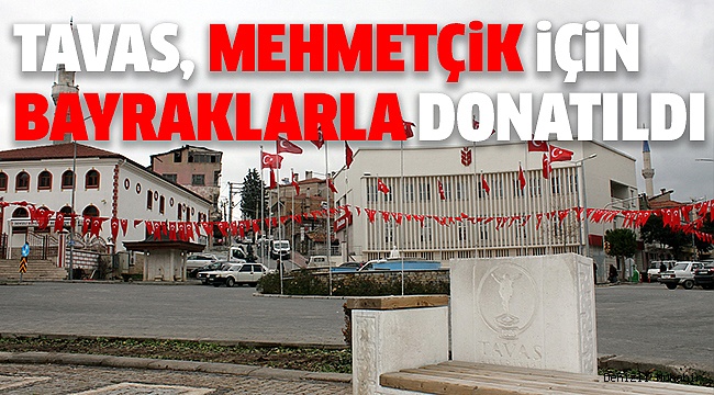 TAVAS’TA YER GÖK KIRMIZI BEYAZ