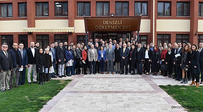 Yazar Öğretmenler Ödüllendirildi