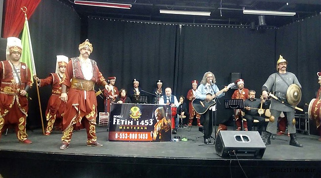 Anadolu Rock ve Mehter takımı aynı sahnede buluştu