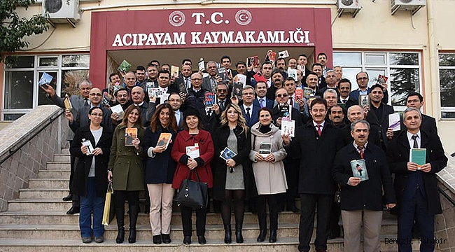 ACIPAYAM KİTAP OKUYOR