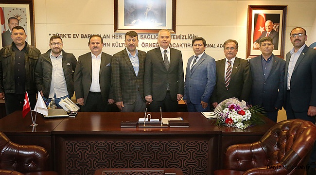 Afyonkarahisarlılar Derneği’nden Başkan Zolan’a ziyaret