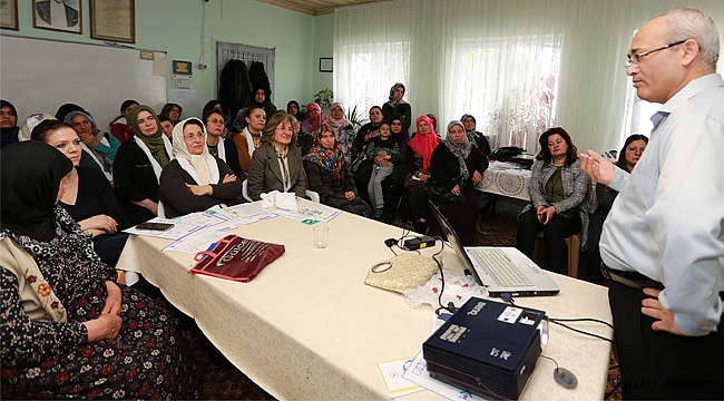 Kadın Meclisi'nden kadınlara yönelik eğitim seminerleri