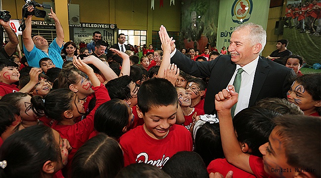 60 BİN ÇOCUK GÖNÜLLERİNCE EĞLENDİ