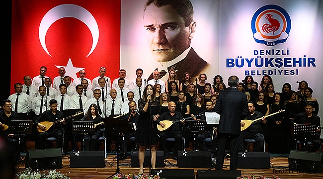 BÜYÜKŞEHİR THM KOROSU MEHMETÇİK TÜRKÜLERİ SÖYLEDİ