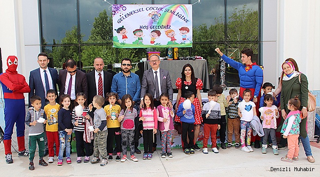 TAVAS'TA ÇOCUKLAR DOYASIYA EĞLENDİ