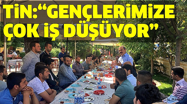TİN GENÇLERLE KAHVALTIDA BULUŞTU