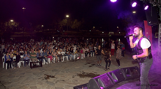 DENİZLİLİLERDEN YAZ KONSERLERİNE BÜYÜK İLGİ