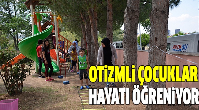 YAZ ŞENLİĞİNDE HEM ÖĞRENİYOR HEM EĞLENİYOR