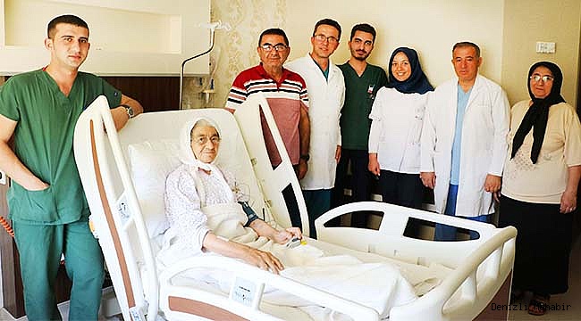 85 yaşındaki kadına kalıcı kalp pili takıldı