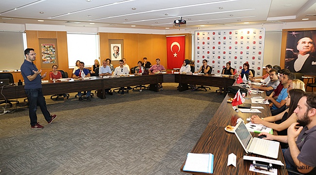 DENİB AKADEMİ’DEN DİJİTAL LİDERLİK EĞİTİMİ
