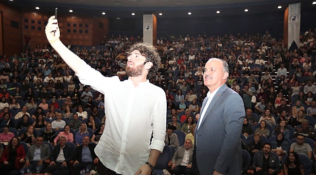 HAKAN MENGÜÇ’Ü GENÇLERLE BULUŞTURDU