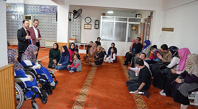 DENİZLİ’DE GÖRME ENGELLİLER UMRE İÇİN YARIŞTI