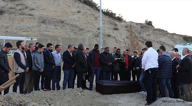 - Mawoyeka Denizli'de defnedildi 