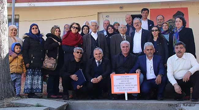 ÖĞRENCİLERİN 40 YILIK VEFASI VE ÖZLEMİ