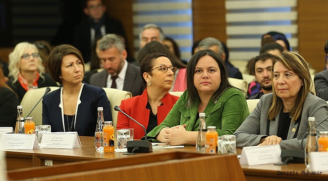 ÖK'TEN KADININ GÜÇLENDİRİLMESİNE DESTEK