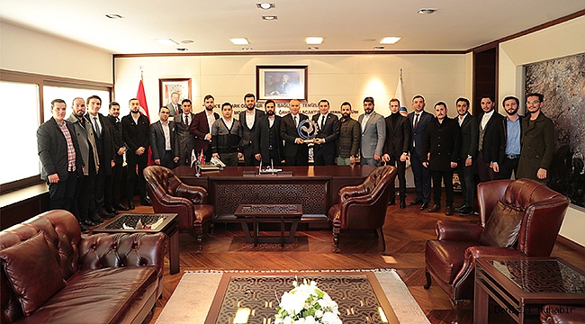 BAŞKAN ZOLAN GENÇ ASKON YÖNETİMİNİ AĞIRLADI