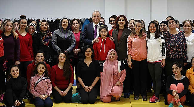 DENİZLİLİ KADINLARIN PİLATES VE ZUMBA MERAKI